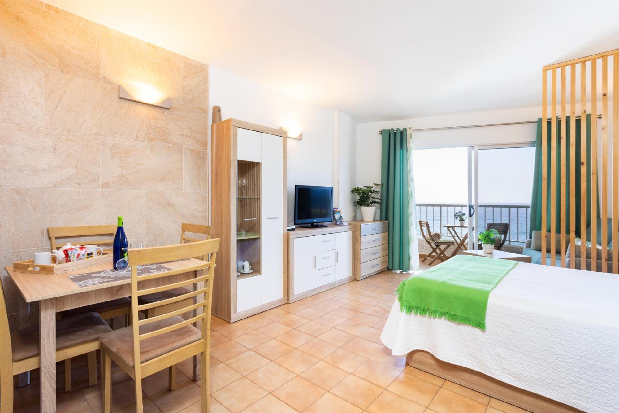 Cozy Seafront Studio With Balcony & Ocean Views San Marcos  Eksteriør bilde